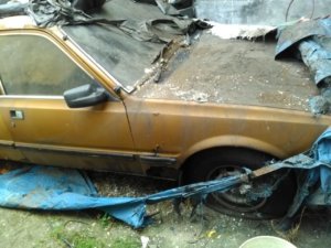 Di cari mobil dalam kondisi apapun dan berbagai macam merk.